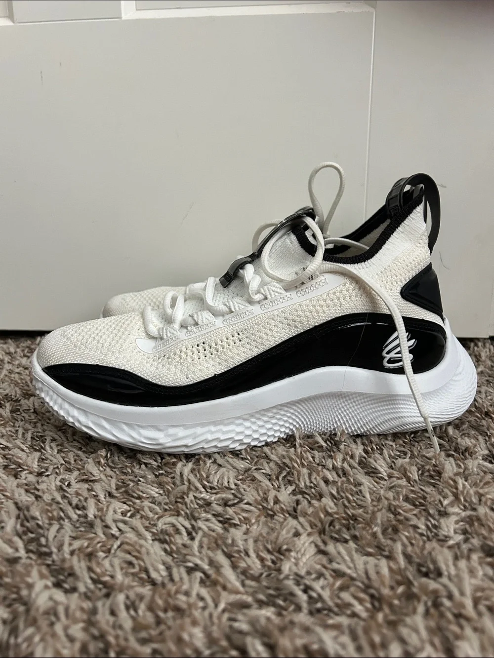 Under Armour Women's Knit BASKETBALL in White and Black